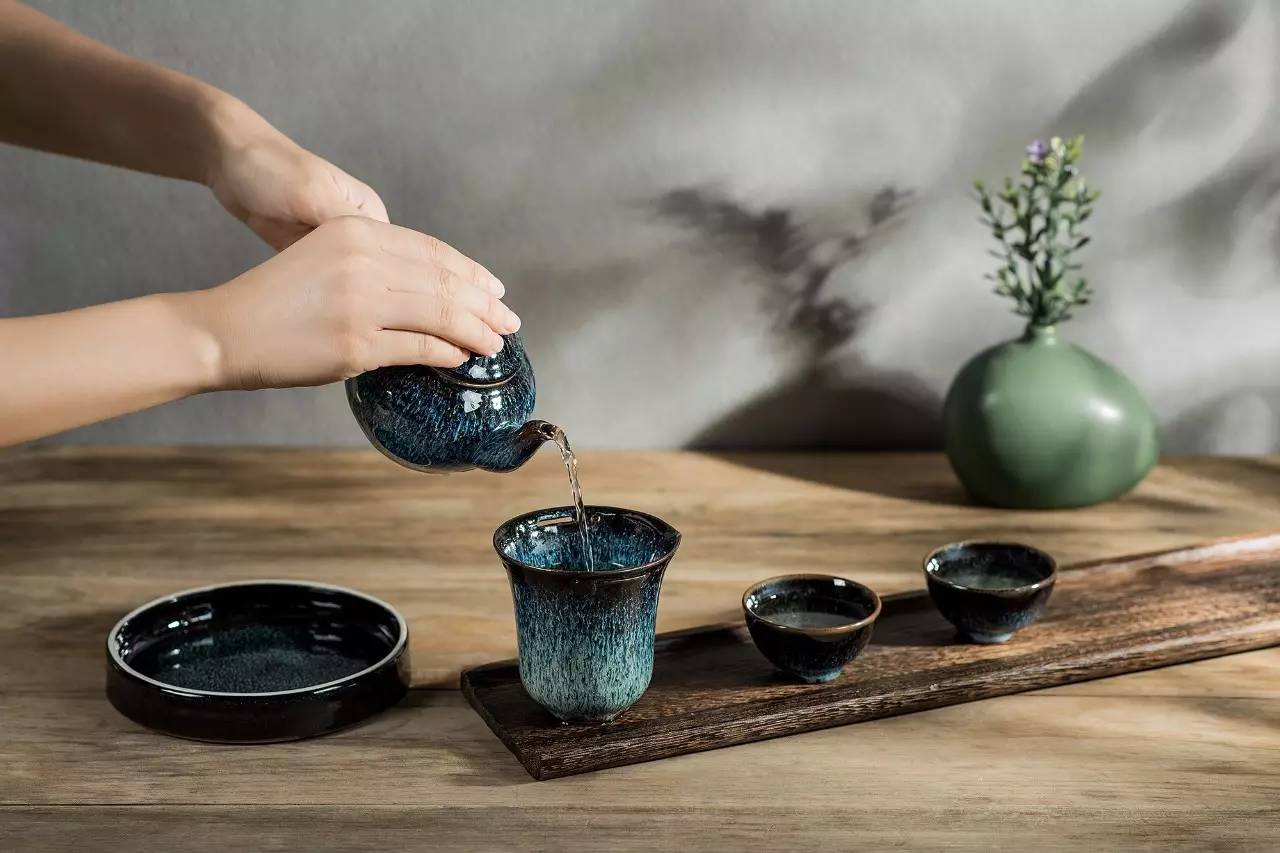 傳承傳統(tǒng)手工藝，把傳統(tǒng)審美工藝融入生活器物