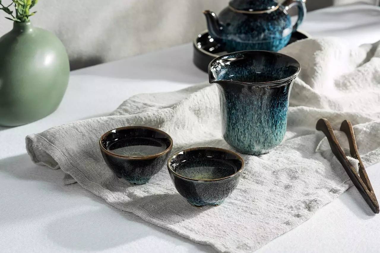 傳承傳統(tǒng)手工藝，把傳統(tǒng)審美工藝融入生活器物