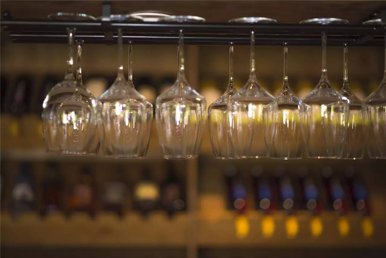 融居·銀箔泉，來銀箔泉邊喝茶看蒼山洱海