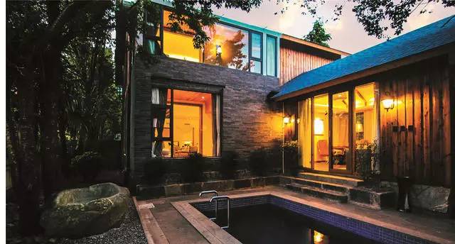 融居·銀箔泉，來(lái)銀箔泉邊喝茶看蒼山洱海