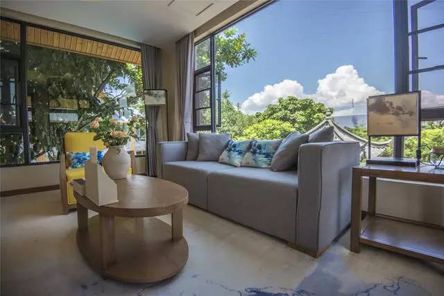 融居·銀箔泉，來(lái)銀箔泉邊喝茶看蒼山洱海