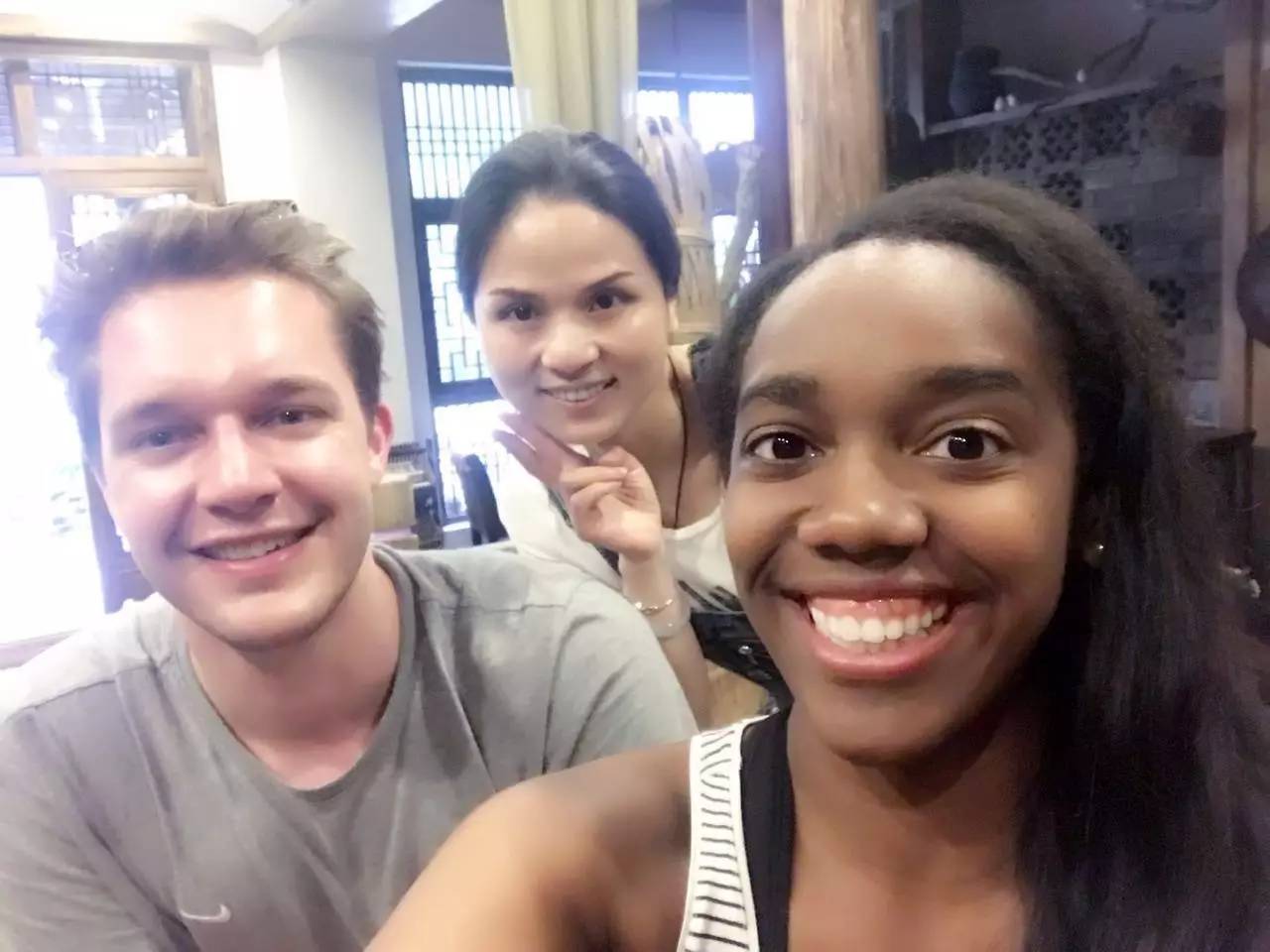 壹城一家，一座城一盞燈一個(gè)家在守候你