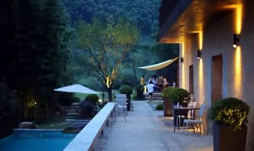 桐廬山中傳奇艾弗德堡藝社，打造一個藝術(shù)村落