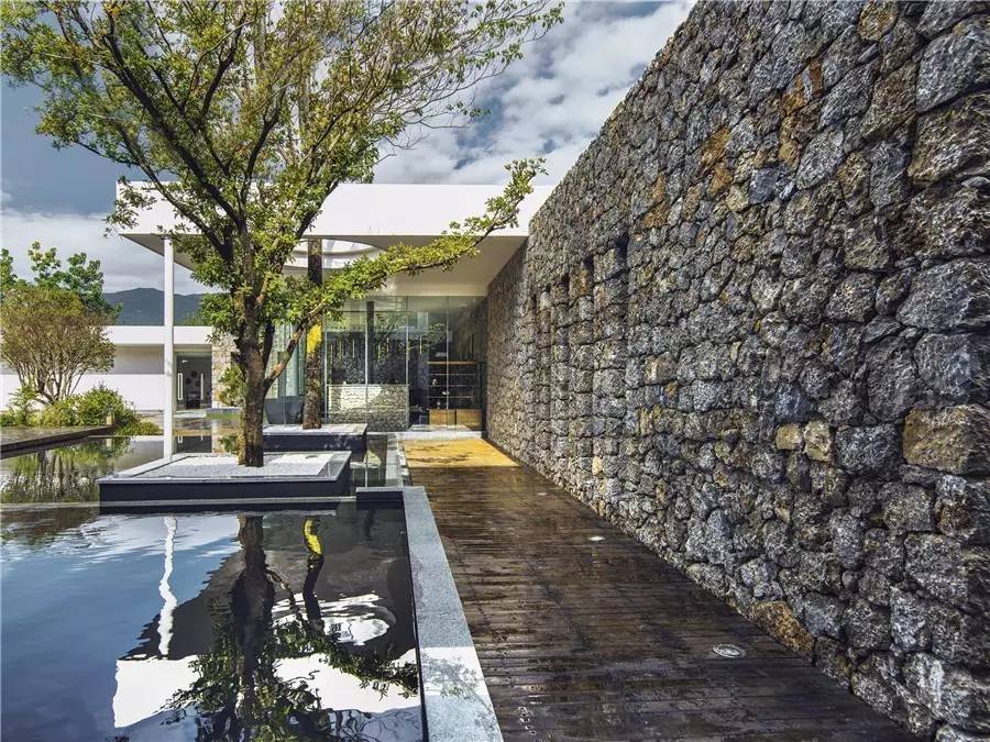 雪山莊園，只是天堂下降了一點點