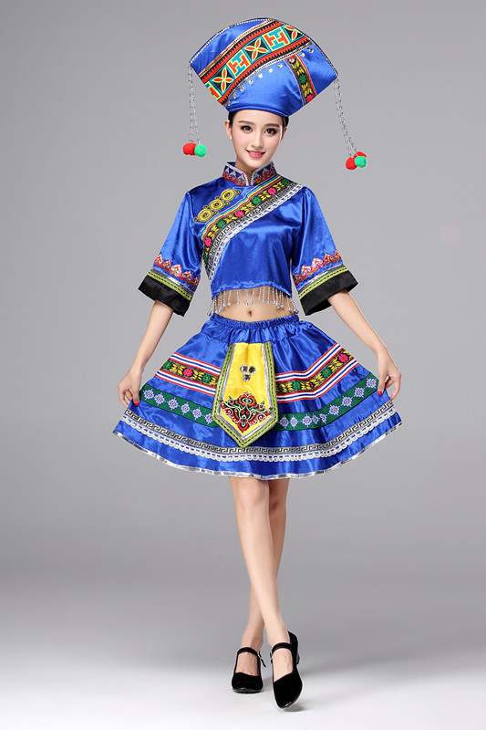 短款民族服飾圖片，壯族少數(shù)民族服裝