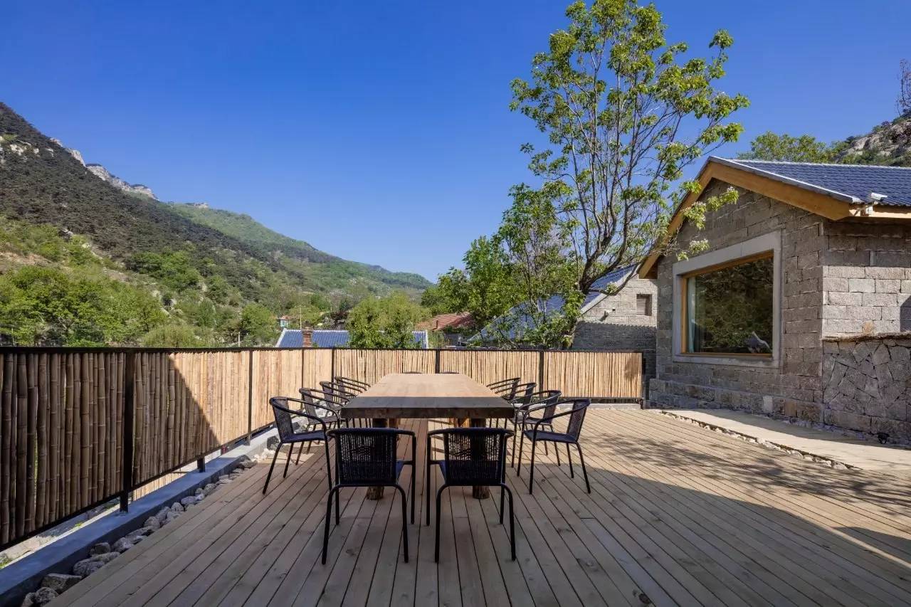 沂蒙山舍，呼吸大自然“臥聽松嘯 伴山而眠”