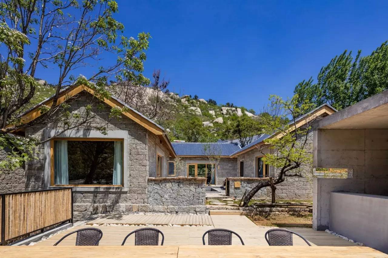 沂蒙山舍，呼吸大自然“臥聽松嘯 伴山而眠”