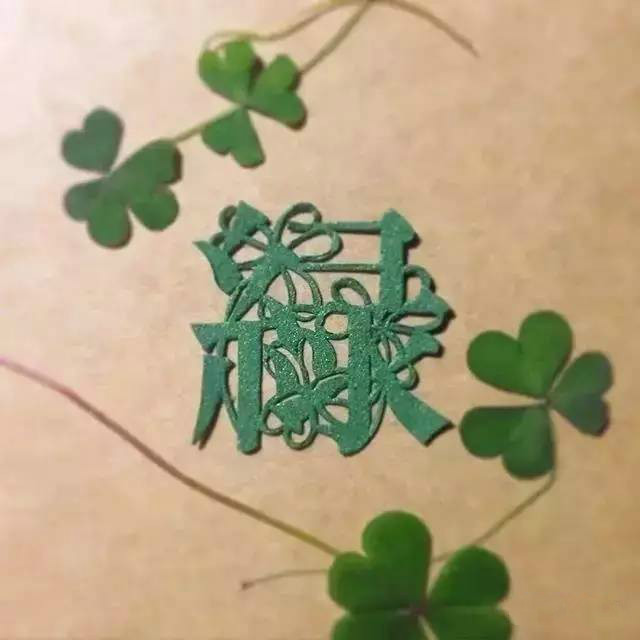 當(dāng)傳統(tǒng)剪紙遇到古詩(shī)詞，怎一個(gè)“美”字了得