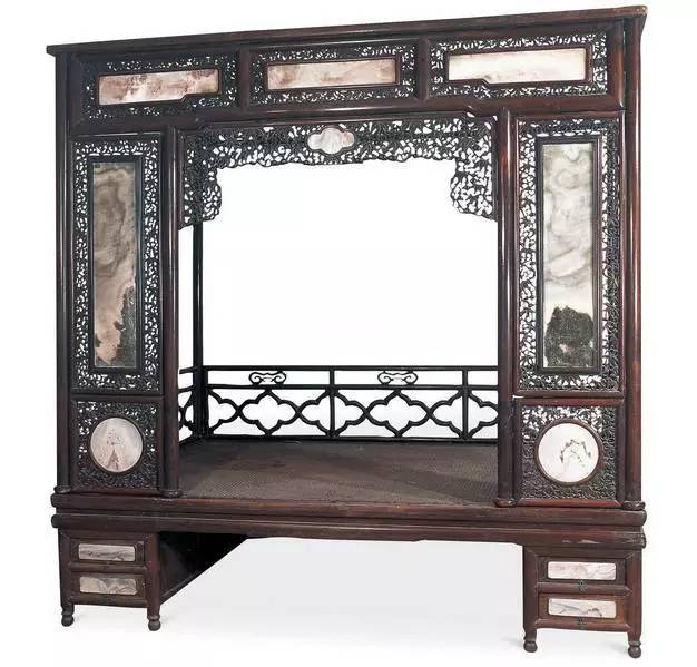 四款造型古老的中式床，不一樣匠心啟航閱讀情!