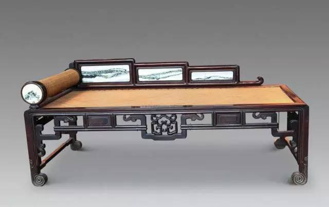 四款造型古老的中式床，不一樣匠心啟航閱讀情!