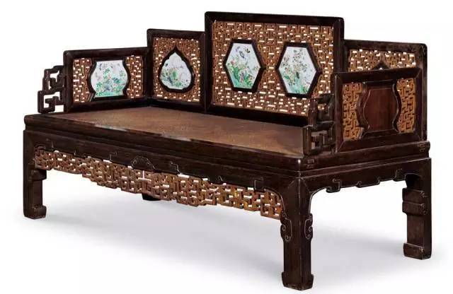 四款造型古老的中式床，不一樣匠心啟航閱讀情!