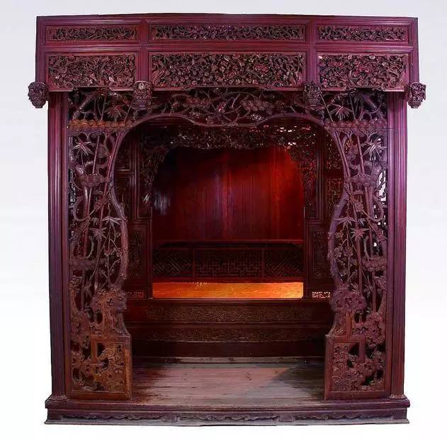 四款造型古老的中式床，不一樣匠心啟航閱讀情!