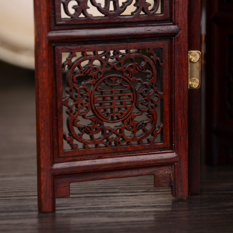 中國古典紅酸枝木屏風