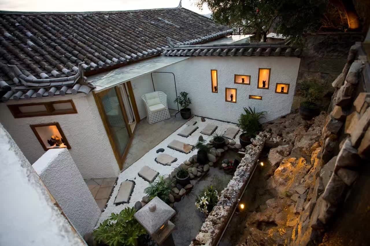 麗江束河聚寶齋民宿，告別曾經(jīng)邂逅未來的美麗