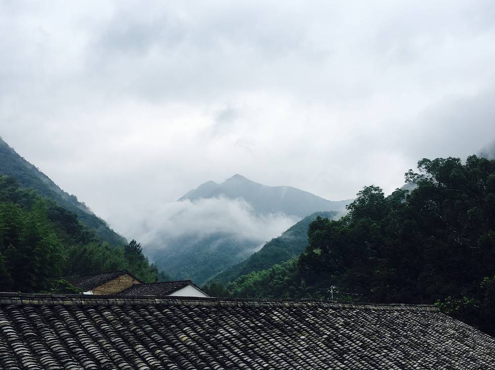 杭州·天方夜潭，給你一個「山脊之巔」的舞臺