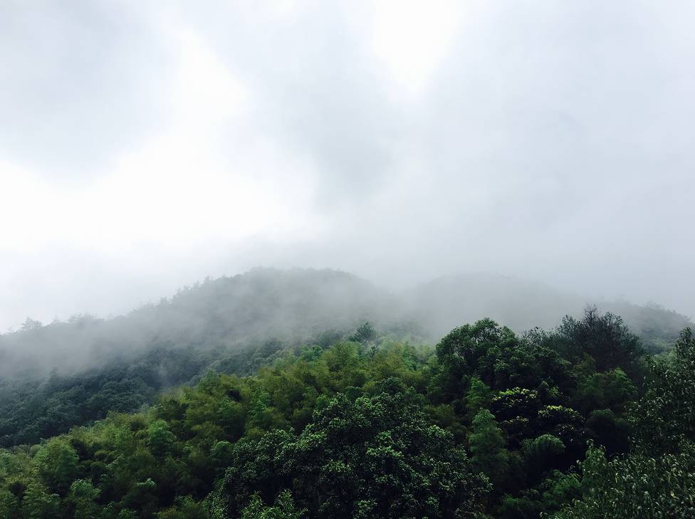 杭州·天方夜潭，給你一個(gè)「山脊之巔」的舞臺(tái)