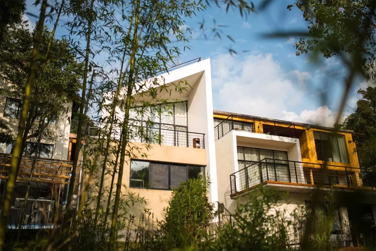 杭州·天方夜潭，給你一個「山脊之巔」的舞臺