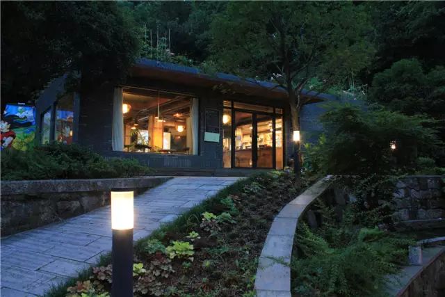 杭州·一色山墅，滿覺隴的月色喝茶散步都是雅事