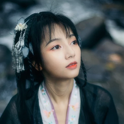 匠心啟航閱讀清新可愛唯美古風(fēng)女子頭像