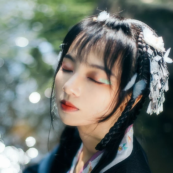 匠心啟航閱讀清新可愛唯美古風(fēng)女子頭像