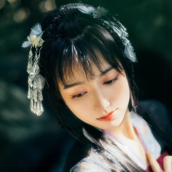 匠心啟航閱讀清新可愛唯美古風(fēng)女子頭像