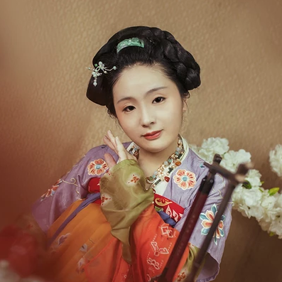 鄰家小女時尚匠心啟航閱讀唯美古風(fēng)女子頭像