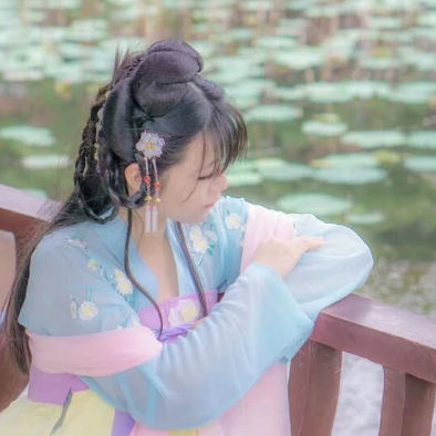 清新唯美匠心啟航閱讀古風(fēng)真人女子頭像