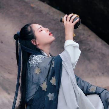 霸氣唯美匠心啟航閱讀古風(fēng)真人女子頭像