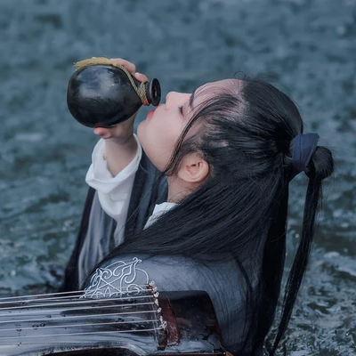 霸氣唯美匠心啟航閱讀古風(fēng)真人女子頭像