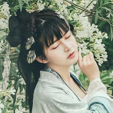 小清新唯美花朵頭像，匠心啟航閱讀古風(fēng)真人女子頭像