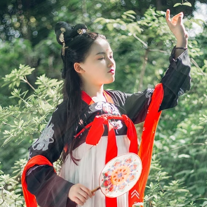 清新匠心啟航閱讀唯美古風(fēng)少女真人頭像