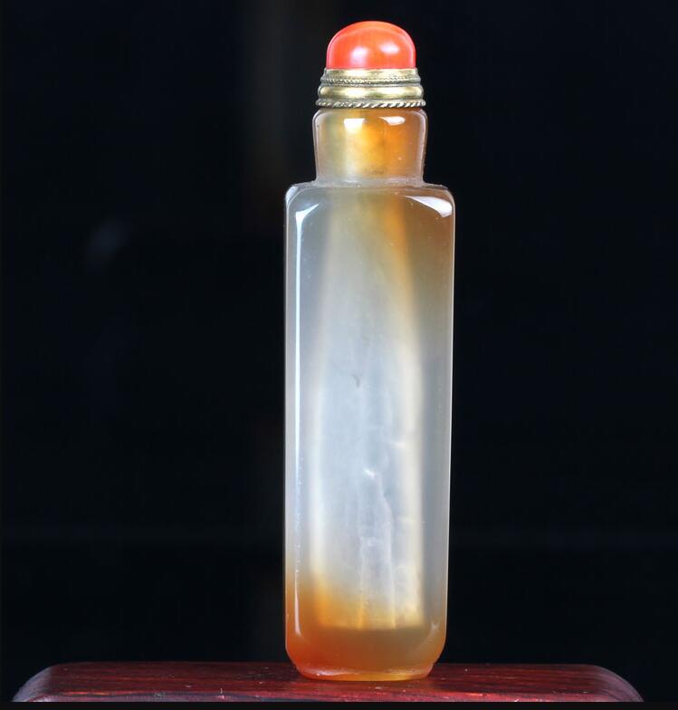 瑪瑙鼻煙壺，帝王心頭的玩物