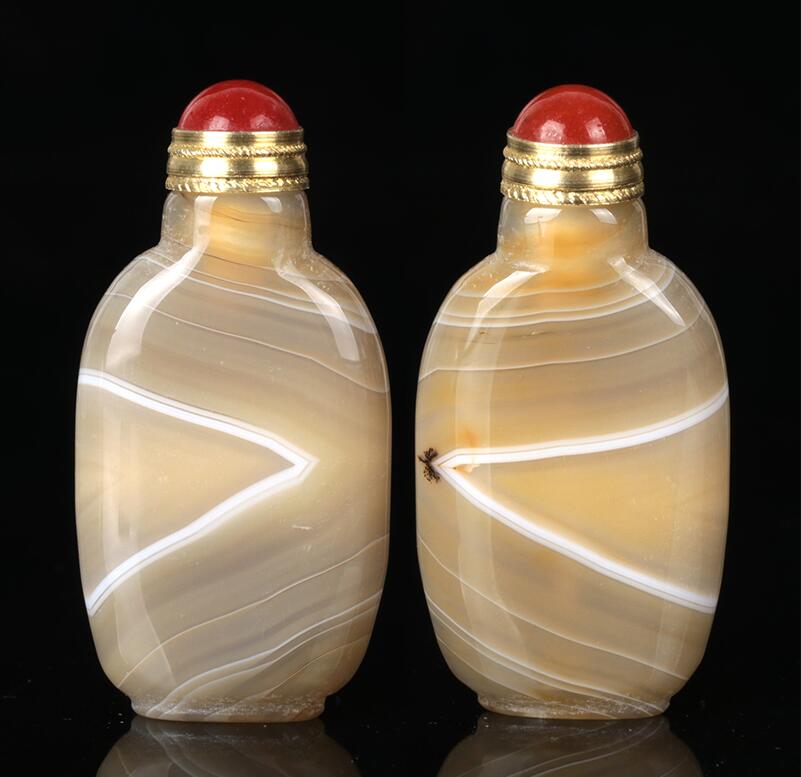 瑪瑙鼻煙壺，韻味自然成景