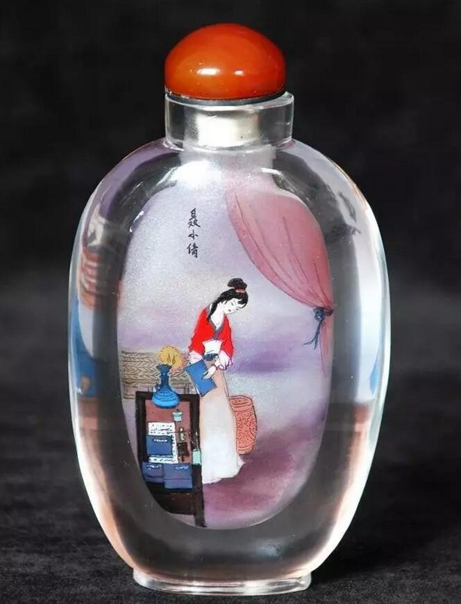 內(nèi)畫鼻煙壺，壺中天地間掌心中國美