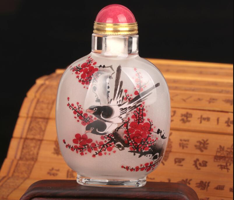 內(nèi)畫鼻煙壺，壺中天地間掌心中國美