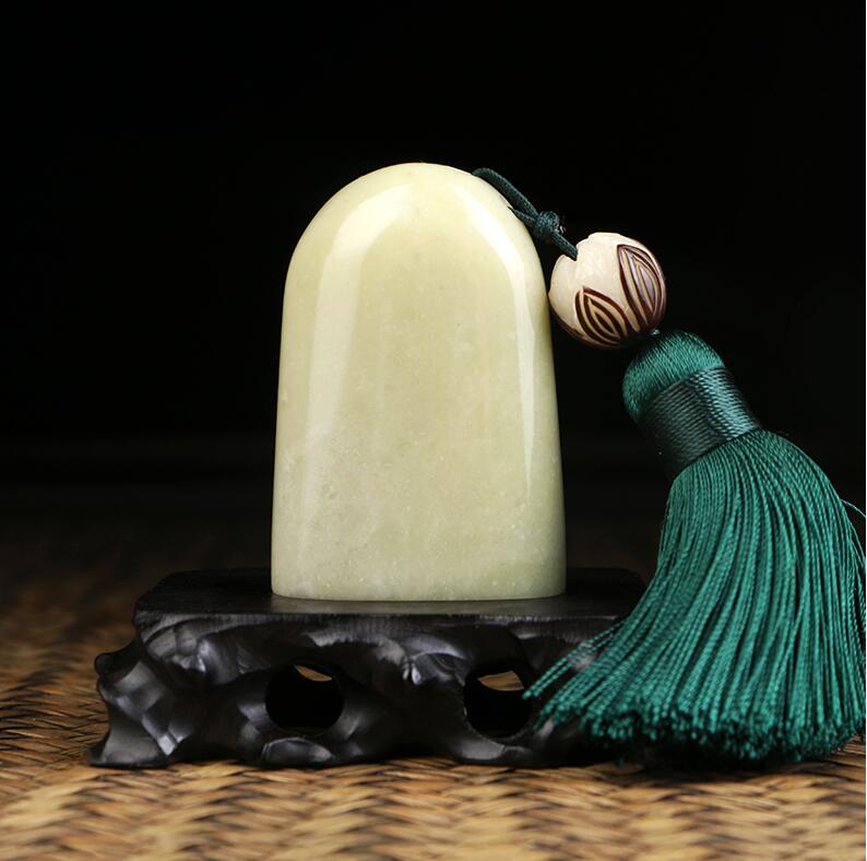 青田石印章，一小方卻有天地藏