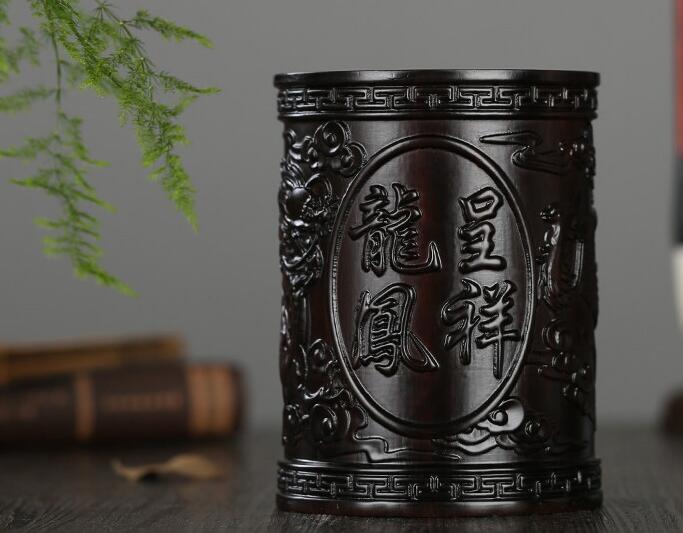 紅木筆筒，書房中不可或缺的瑰寶