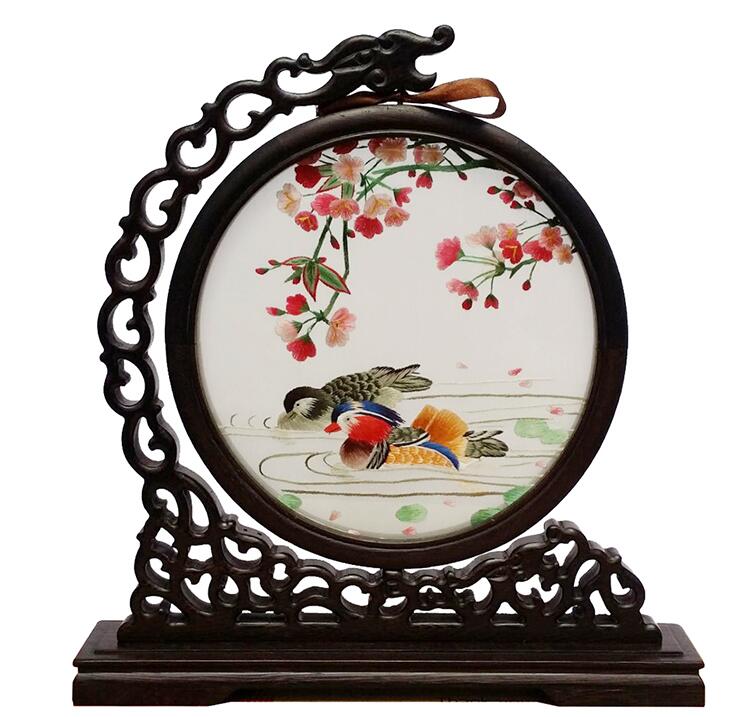 純手工蘇繡屏風(fēng)，刺繡針針姑蘇魂