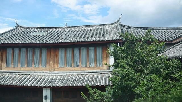 麗江束河無(wú)爾，在這里帶著夢(mèng)想開花棲居