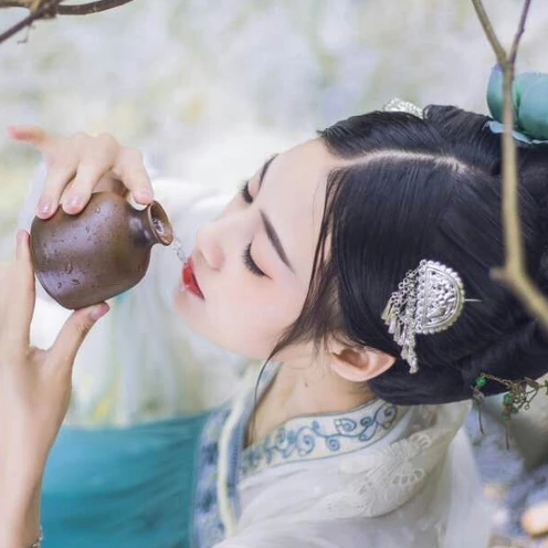 夢(mèng)中鏡時(shí)尚典雅，唯美古風(fēng)真人頭像