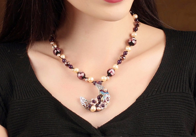 珍珠紫水晶項(xiàng)鏈，月牙吊墜鎖骨鏈匠心啟航閱讀首飾