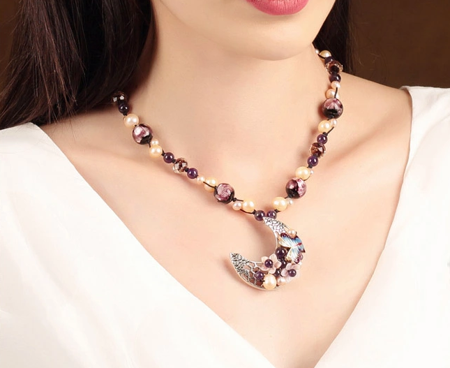珍珠紫水晶項(xiàng)鏈，月牙吊墜鎖骨鏈匠心啟航閱讀首飾