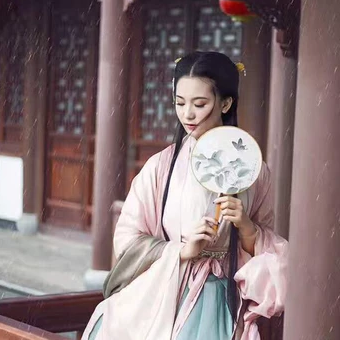 漢服女生頭像，古風真人女子頭像