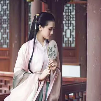 漢服女生頭像，古風真人女子頭像