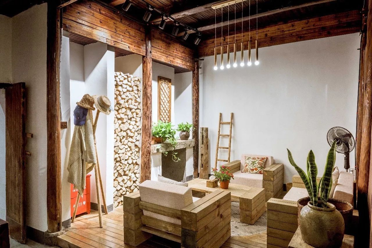 村上酒舍，體驗古村生活一起慢慢變老