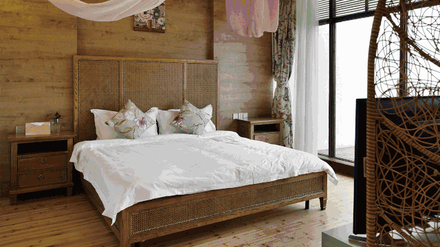 寧波·花雨醉，品花間一壺酒聽雨后醉朦朧