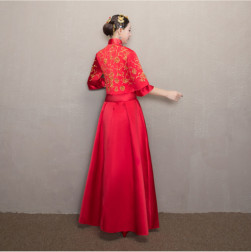 簡(jiǎn)單大氣中式禮服，優(yōu)雅復(fù)古時(shí)尚匠心啟航閱讀新娘禮