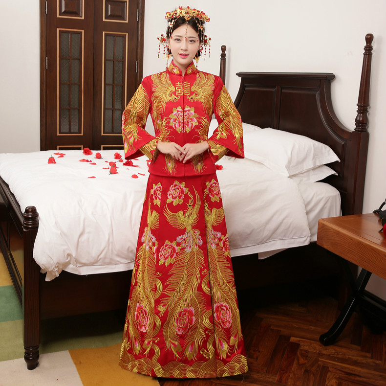 典雅復(fù)古中式禮服，復(fù)古時尚匠心啟航閱讀新娘禮服