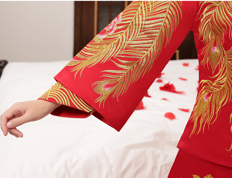 典雅復(fù)古中式禮服，復(fù)古時尚匠心啟航閱讀新娘禮服