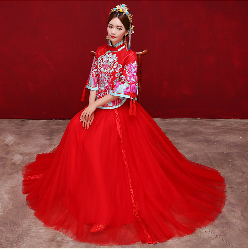 時尚復(fù)古設(shè)計中式禮服，唯美飄逸新娘禮服